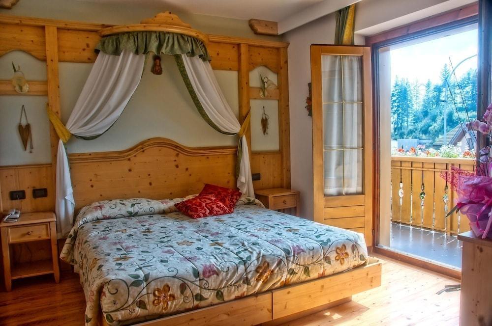 Caminetto Mountain Resort Lavarone Buitenkant foto