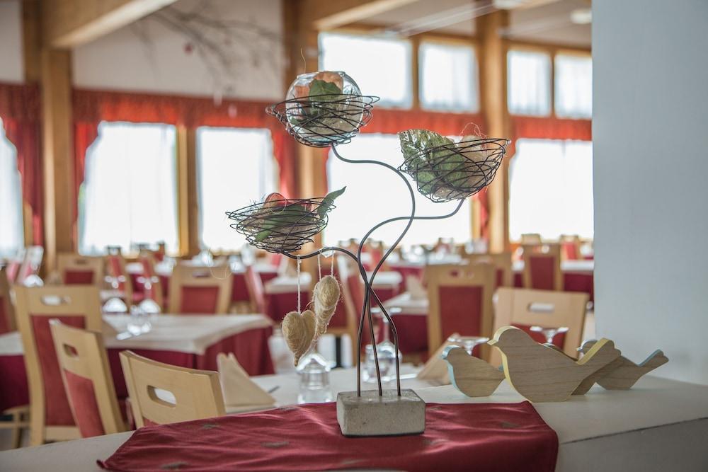 Caminetto Mountain Resort Lavarone Buitenkant foto