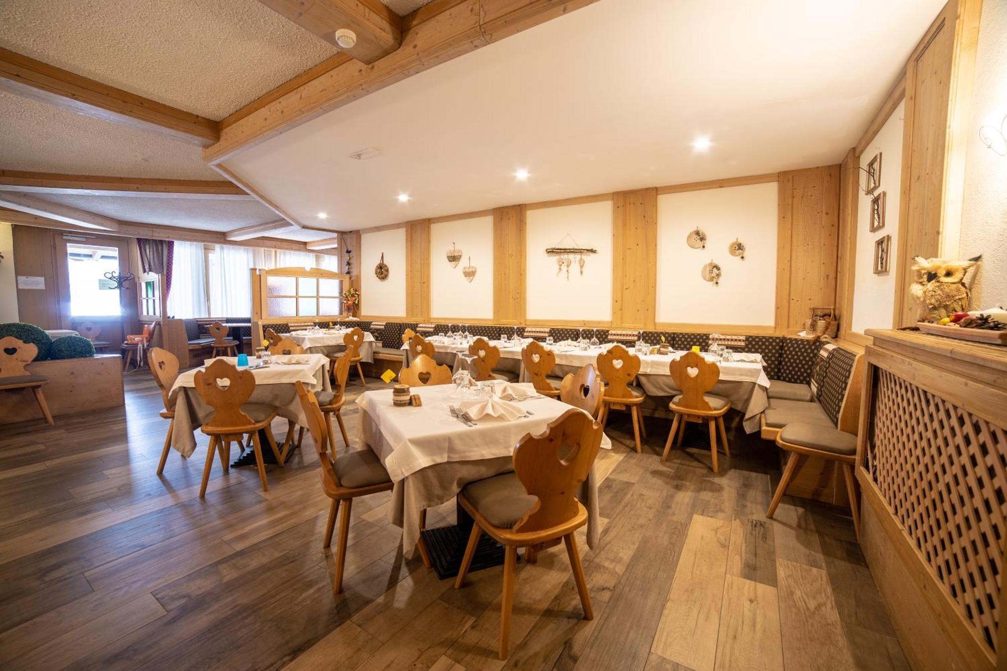 Caminetto Mountain Resort Lavarone Buitenkant foto