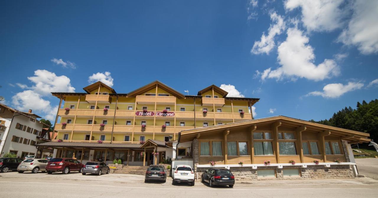 Caminetto Mountain Resort Lavarone Buitenkant foto